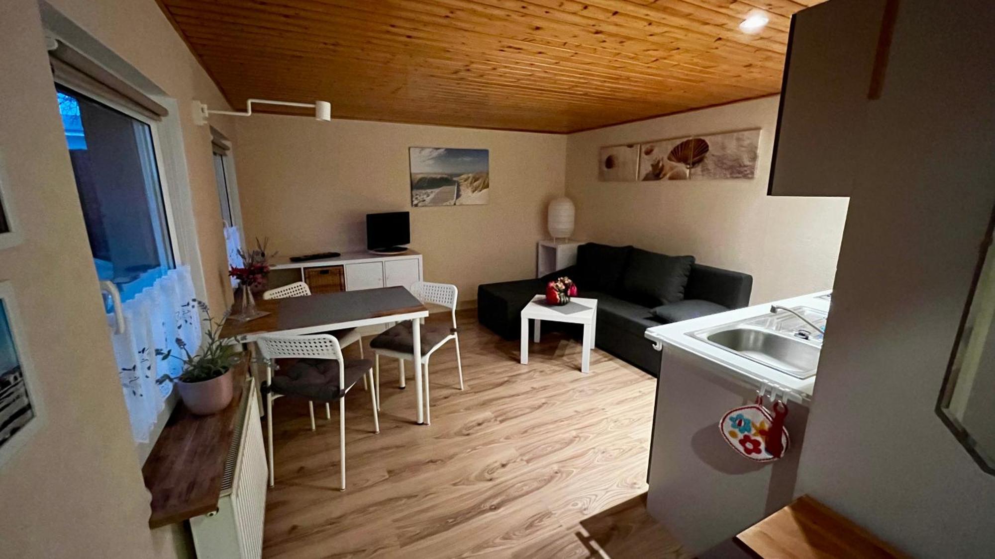 Bungalow Zur Kuehlung Кюлунгсборн Екстер'єр фото